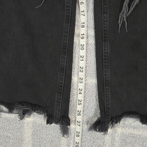We The Free Black Distressed Maggie Cropped Jeans W26 L27 - Picture 9 of 12
